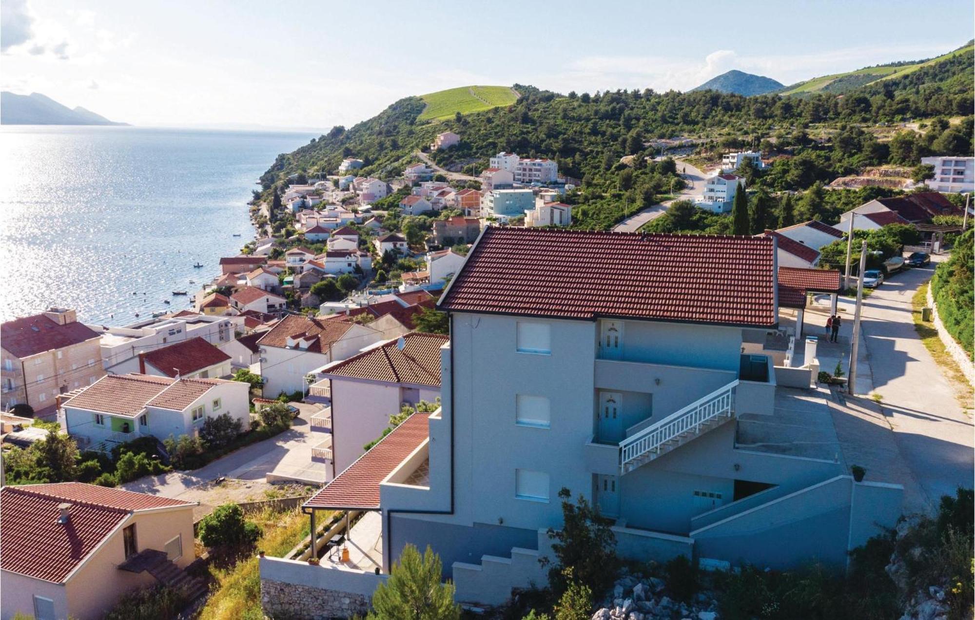 1 Bedroom Cozy Apartment In Klek Exterior foto
